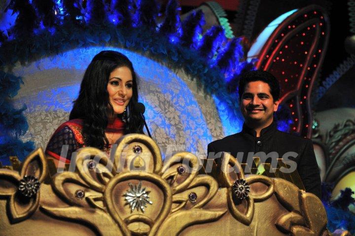 Karan and Hina at award function