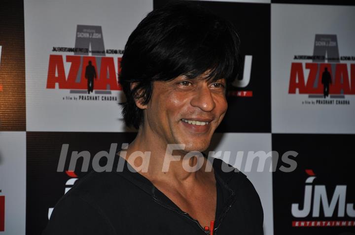 Shah Rukh Khan at Premiere of film 'Aazaan' at PVR Cinemas in Juhu, Mumbai