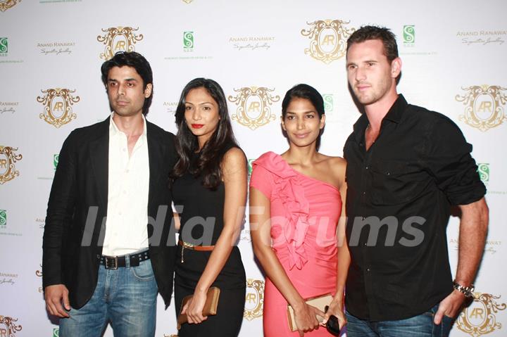 Leading models grace Anand Ranawat's jewellery collection launch at the Trident