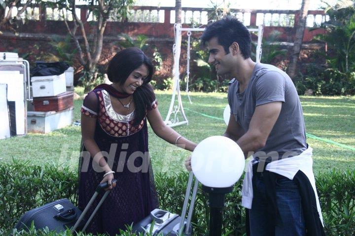 Karan Tacker and Yashashri Masurkar on the set of Rang Badalti Odhani