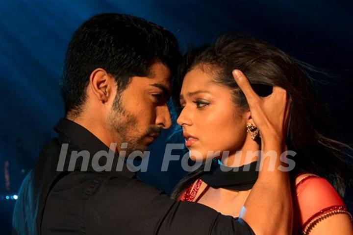 Still image from Geet Hui Sabse Parayi