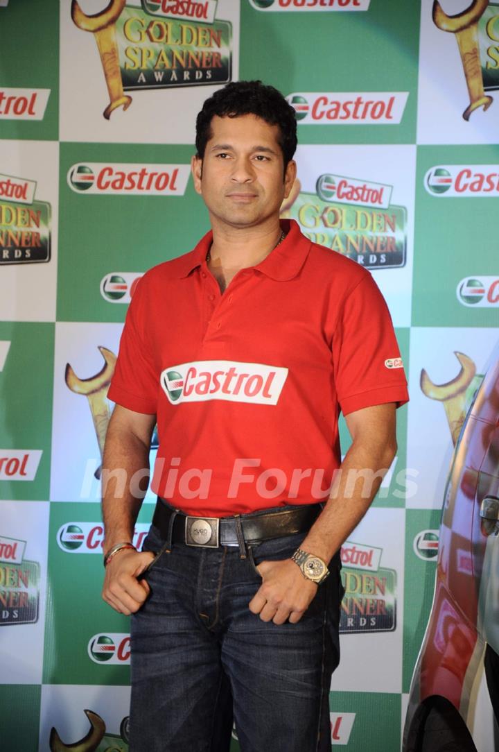 Sachin Tendulkar at Golden Castrol spanner awards in ITC Grand Maratha