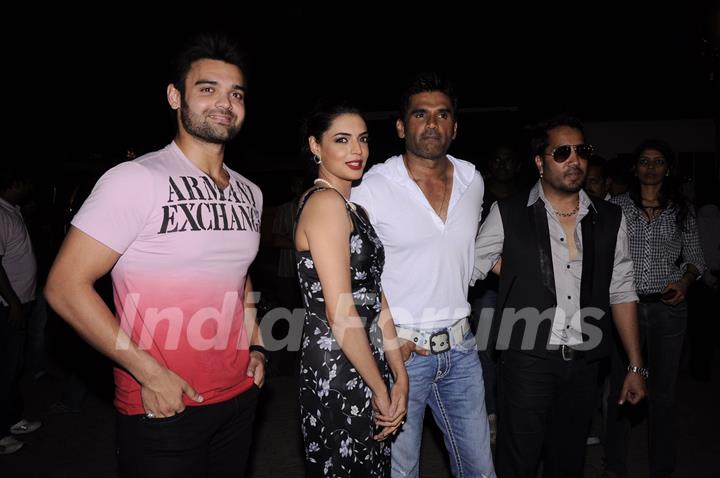 Sunil Shetty, Rakhi Sawant, Mika and Mimoh at Loot Diwali special shoot, Bandra