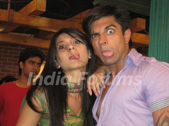 Karan Singh Grover & Jennifer Winget