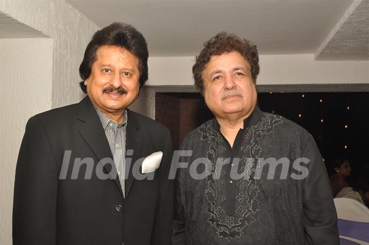 Ghazal singer Ashok Khosla’s new album 'Ishq ke Aage' released by singer Pankaj Udhas