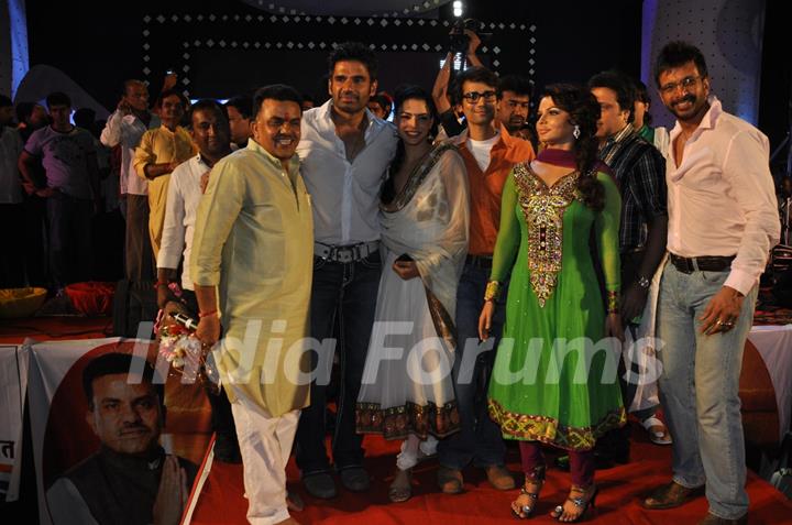 Cast and Crew promote film Loot at Chatt Puja celebrations at Juhu, Mumbai