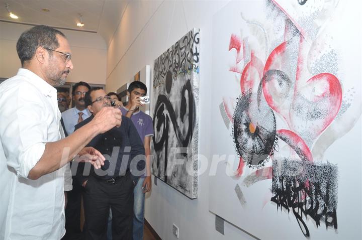 Nana Patekar and Lyricist Gulzar at Calligraphic Painting Exhibition 'Silver Calligraphy' in Mumbai