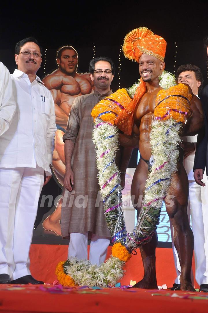 Uddhav Thackeray and Kishori Shahane at Mr. Universe contest at Andheri Sports Complex. .