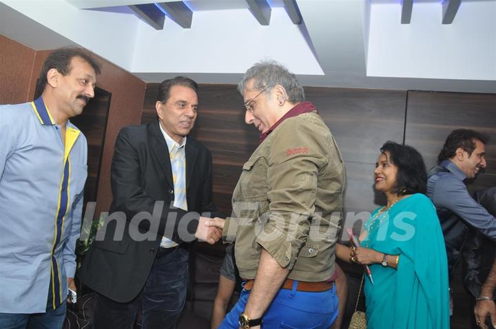 Dharmendra at Parvez Lakdawala's party