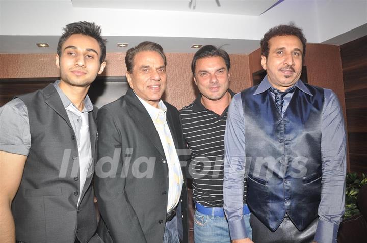 Sohail Khan and Dharmendra at Parvez Lakdawala's party