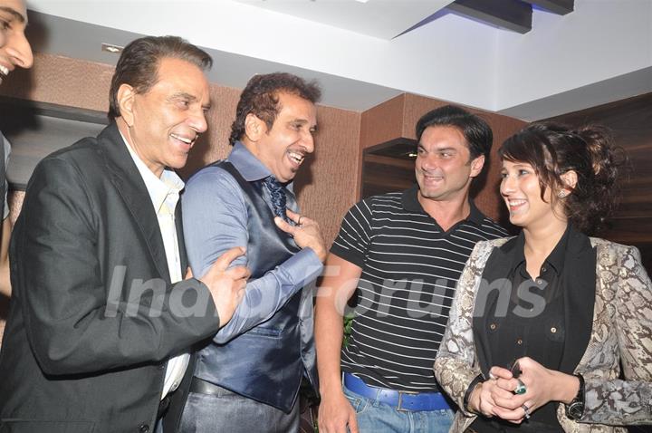 Dharmendra and Sohail Khan at Parvez Lakdawala's party