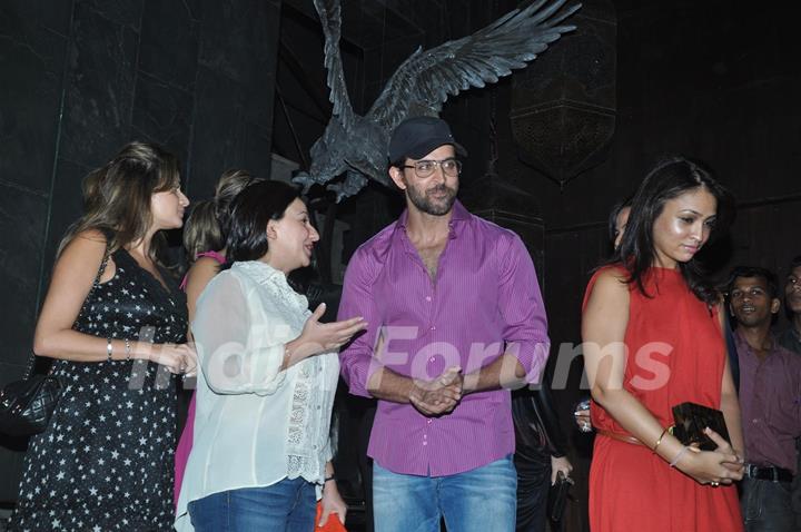 Hrithik Roshan grace Fashion show hosted by Sussanne K Roshan for Feme Fashions