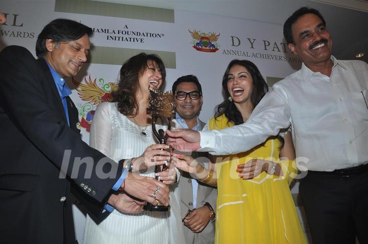 Eesha Kopikar and others grace the press meet of DY Patil Annual Achiever's Awards at Worli