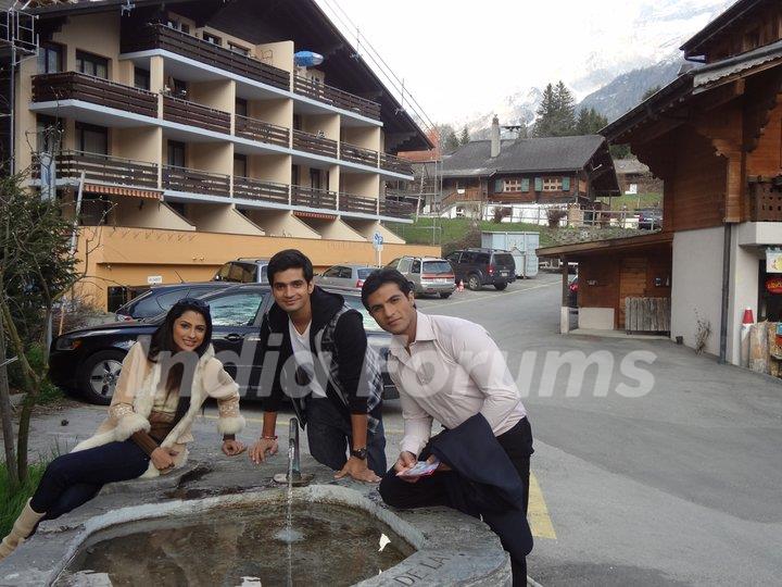 Saath Nibhana Saathiya cast in Switzerland