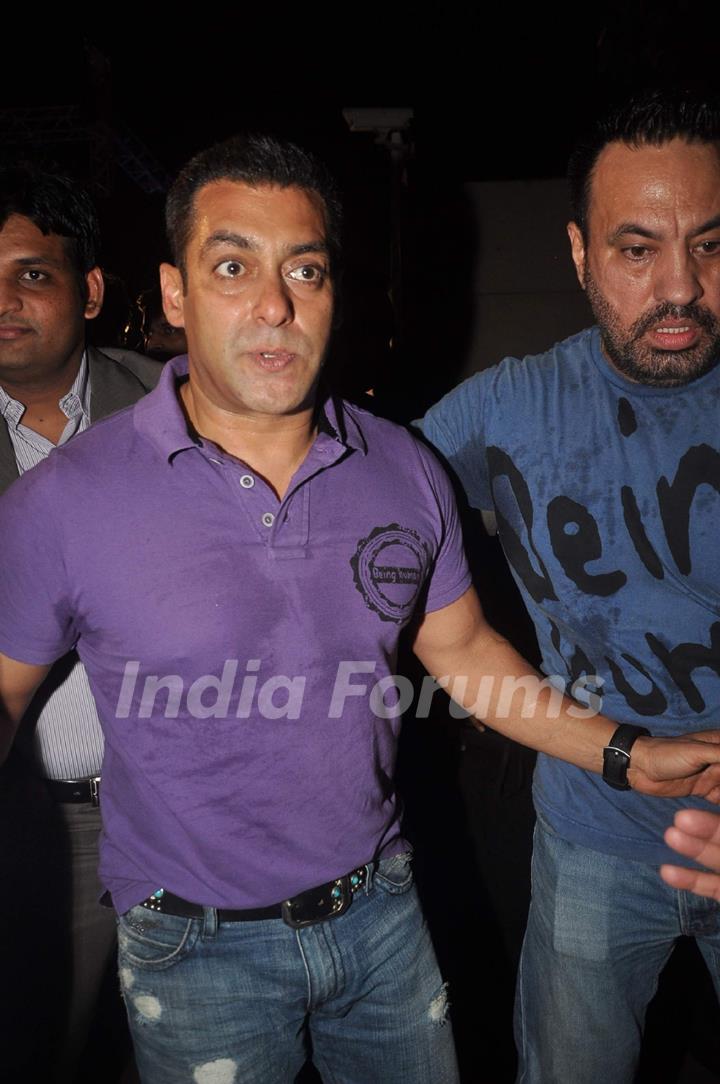 Salman Khan at DY Patil Awards