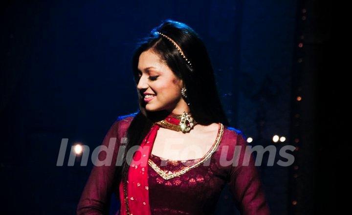 Drashti as Geet on sangeet