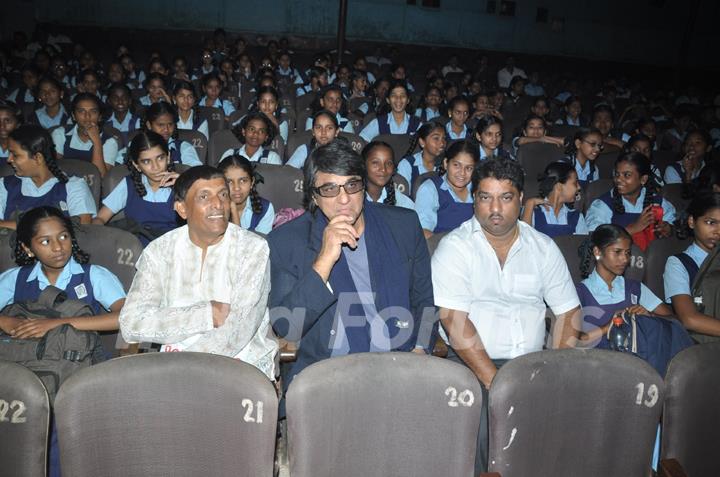 Mukesh Khanna celebrates Children Day and Golden Jubali Day promotion of Marathi film 'Ardha Gangu Ardha Gondya' with school children in Mumbai