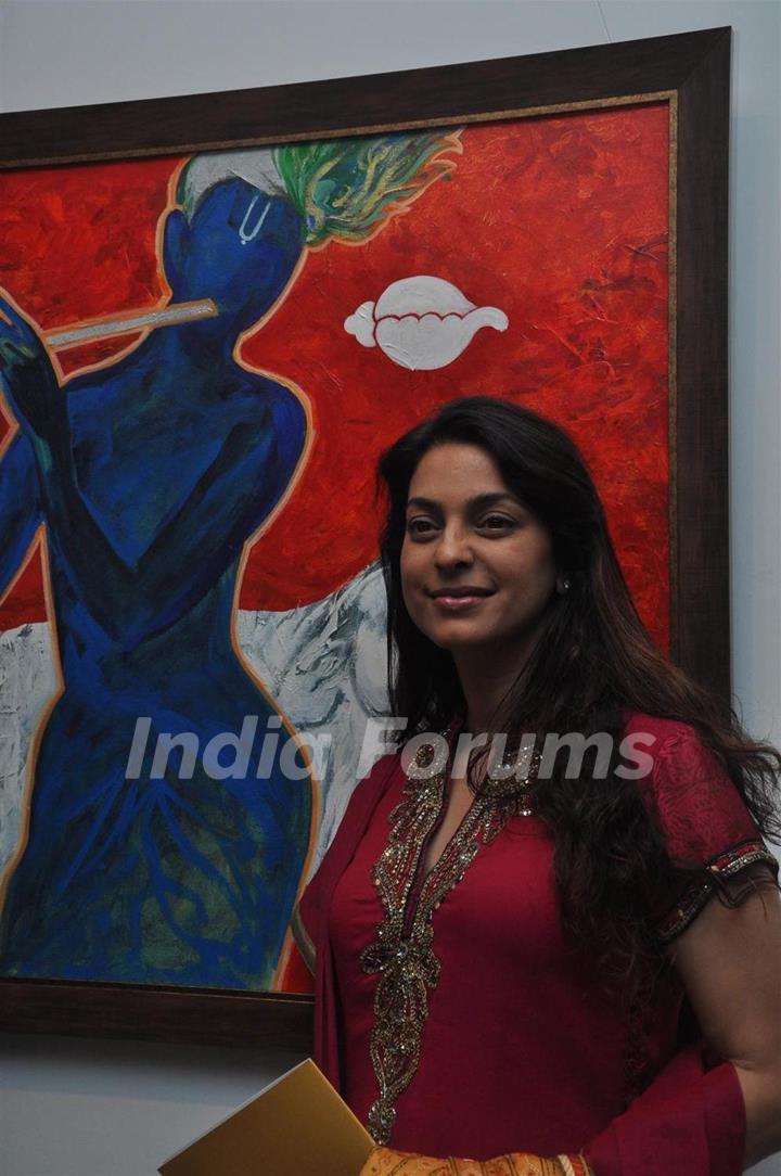 Juhi Chawla inaugurate Painting exhibhition by Bharat Tripathi at Museum Art Gallery
