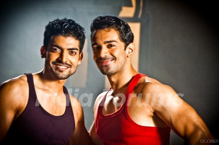 Gurmeet & Abhinav on the sets of Geet