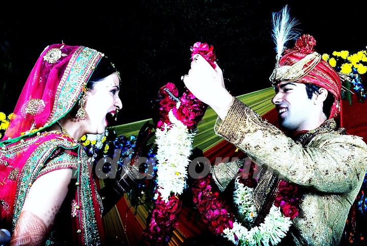 Tv actor Kinshuk Mahajan gets married to Divya Gupta in Delhi