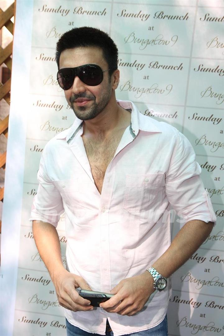 Ashish Chowdhry grace Sunday Brunch at Bungalow 9 in Mumbai