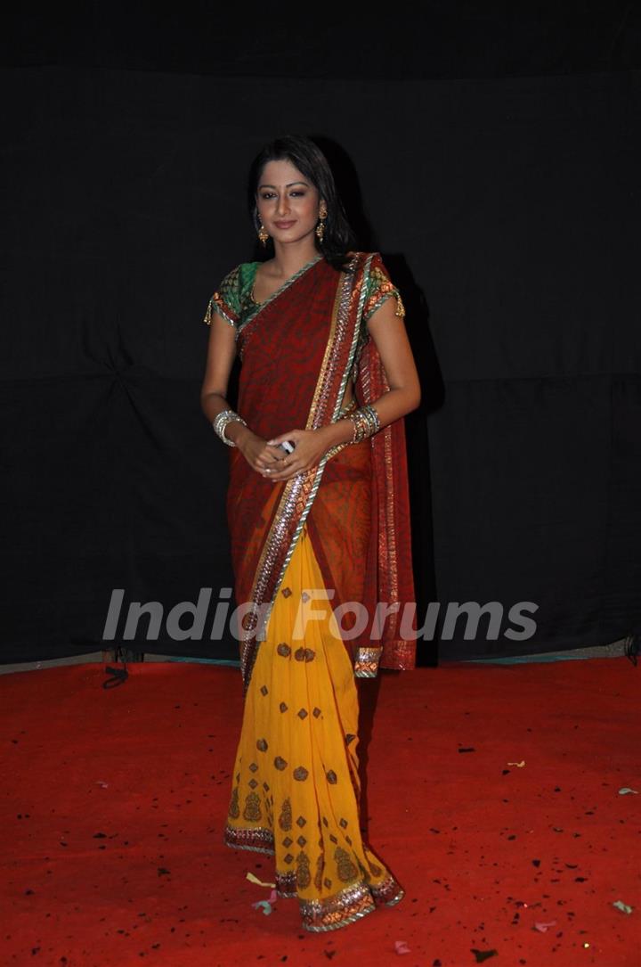 Anjum Farooqi at Red Carpet of Golden Petal Awards By Colors in Filmcity, Mumbai