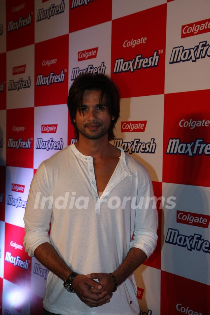 Shahid Kapoor grace the Colgate MaxFresh party at Bunglow 9