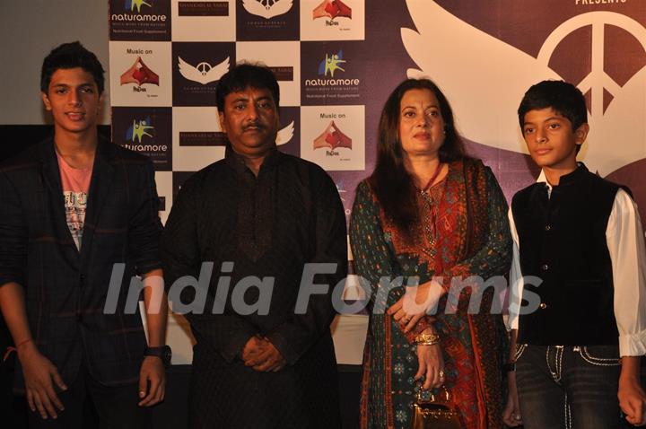 Vijeta Pandit with sons at launch of Aadesh Shrivastav's album based on 26/11 at Cinemax
