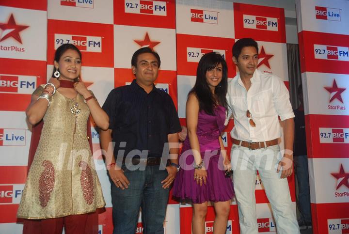 Shreyas Talpade, Dilip Joshi and Disha Wakani at BIG Star Entertainment Awards 2011