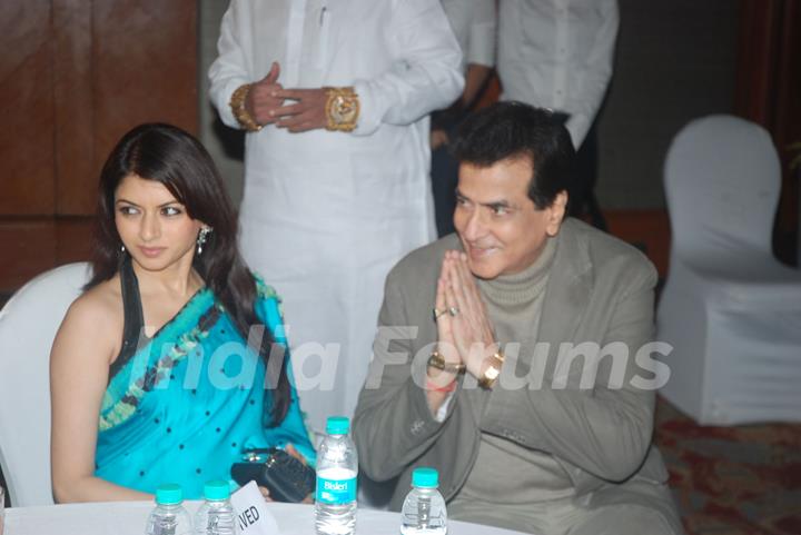 Jeetendra, Bhagyashree honoured at Immortal event at the JW Marriott