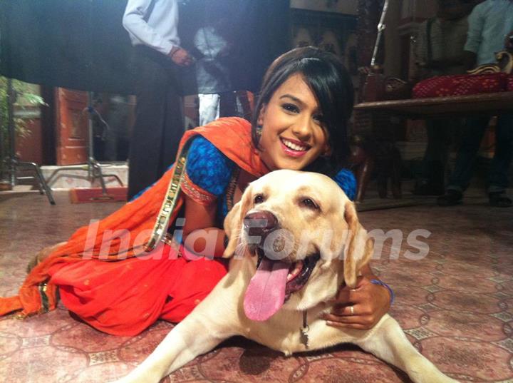 Nia Sharma on sets of Ek Hazaaron Mein Meri Behna Hain