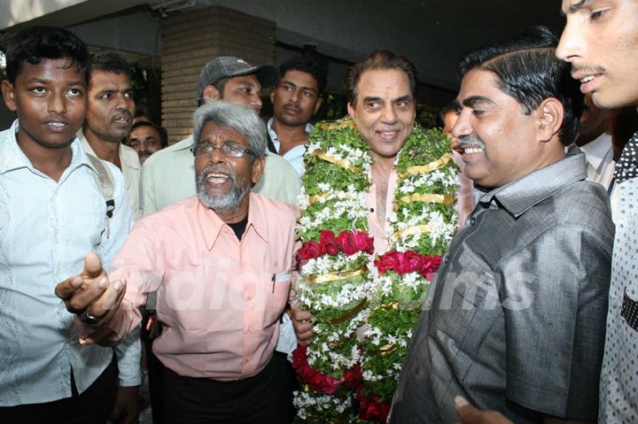 Fans Celebrate Dharmendra's Birthday