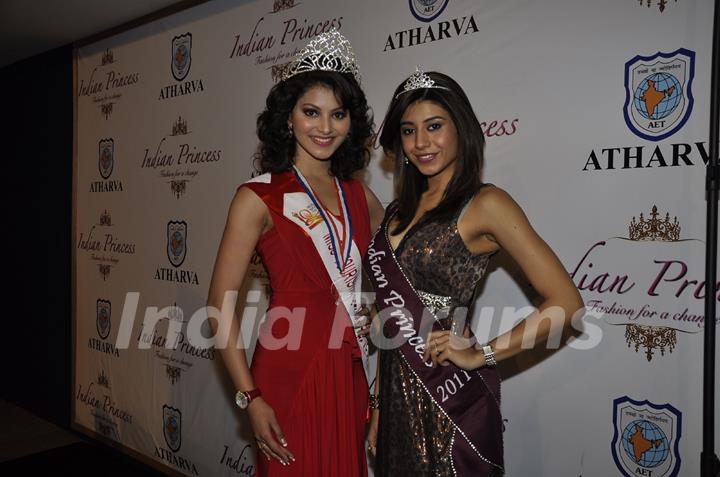 Indian Princess winners Urvashi and Kriti Kapoor