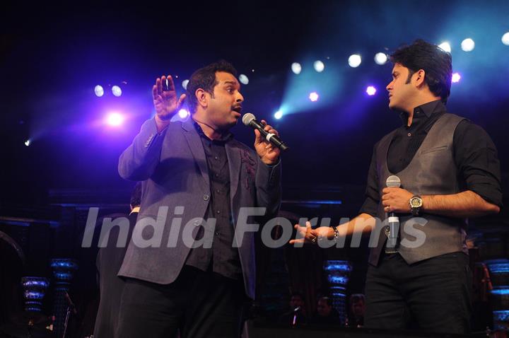 Shankar Mahadevan and Javed Ali performing at Music Heals Concert held at Andheri Sports Complex