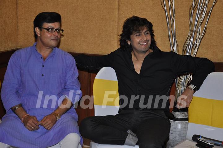 Sachin Pilgaonkar and Sonu Nigam at Sonu Nigam's music album launch