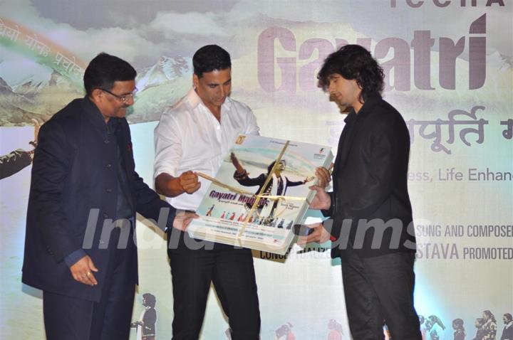 Sonu Nigam with Akshay Kumar at his music album launch at Andheri, Mumbai