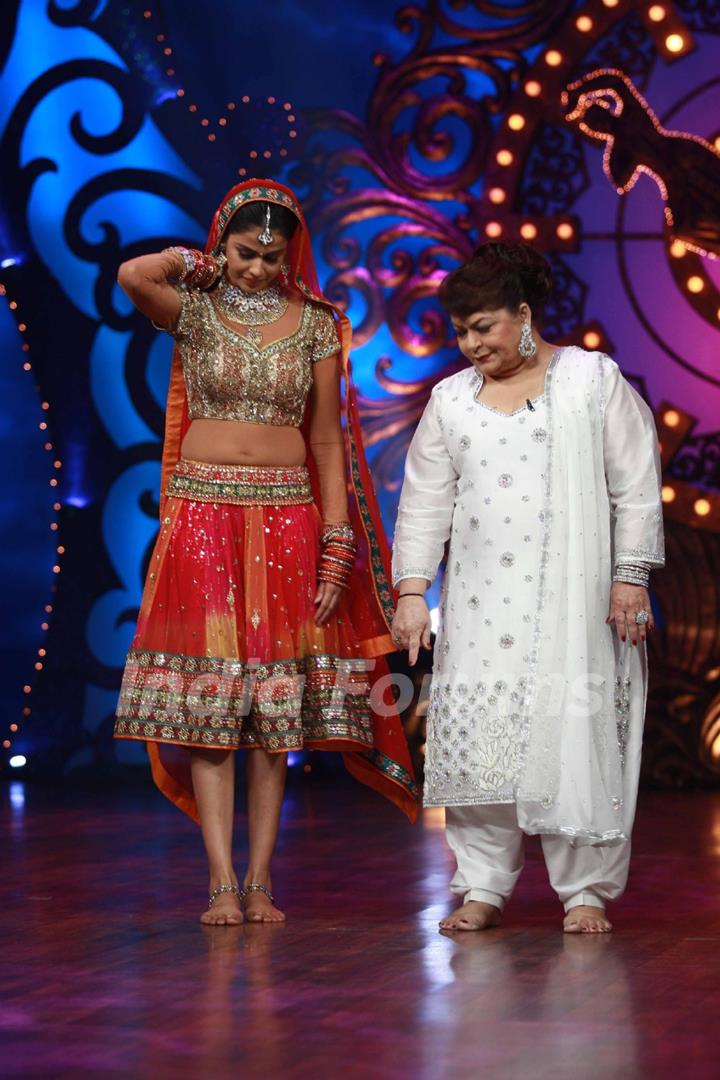 Genelia D’Souza with Saroj Khan add glamour to 'Nach Le Ve With Saroj Khan - Season 3'