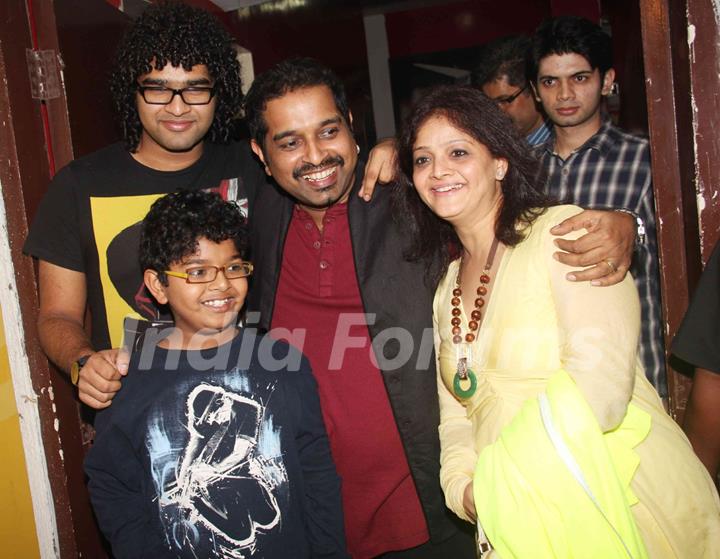 Shankar Mahadevan with family at Don 2 special screening at PVR