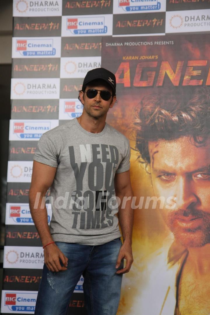 Hrithik Roshan gestures during the promo launch of film 'Agneepath' in Mumbai