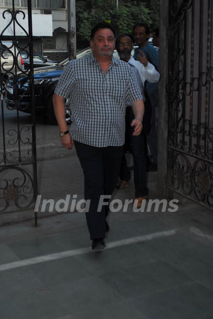 Rishi Kapoor at Sunil and Dharmesh Darshan's dad's prayer meet