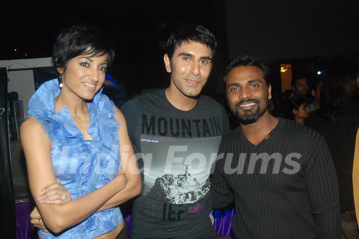 Remo Dsouza, Sandip Soparrkar and wife Jessy grace Zee's &quot;Dance India Dance&quot; bash by Shakti Mohan