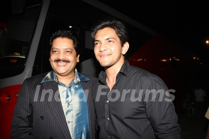 Aditya Narayan and Udit Narayan at Police event Umang-2012