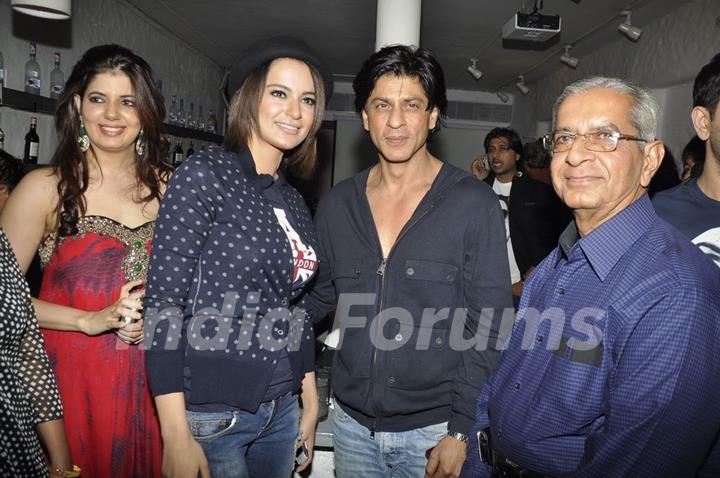 Shah Rukh Khan with Kangna Ranaut grace Dabboo Ratnani Calendar launch