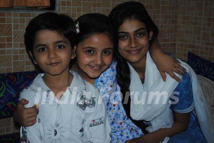 Mrs Megha Vyas with her kids in Na Bole Tum Na Maine Kuch Kaha