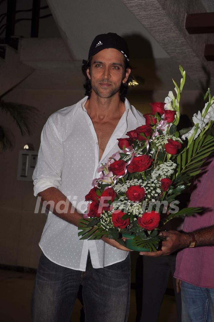 Hrithik Roshan celebrates his 38th Birthday with media in Mumbai