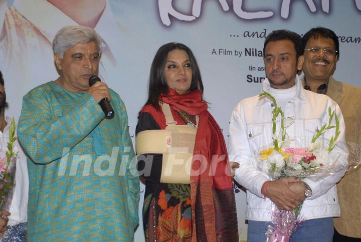 Shabana, Javed Akhtar and Gulshan pose during the DVD launch for Hindi film &quot;I am Kalam&quot; in Mumbai