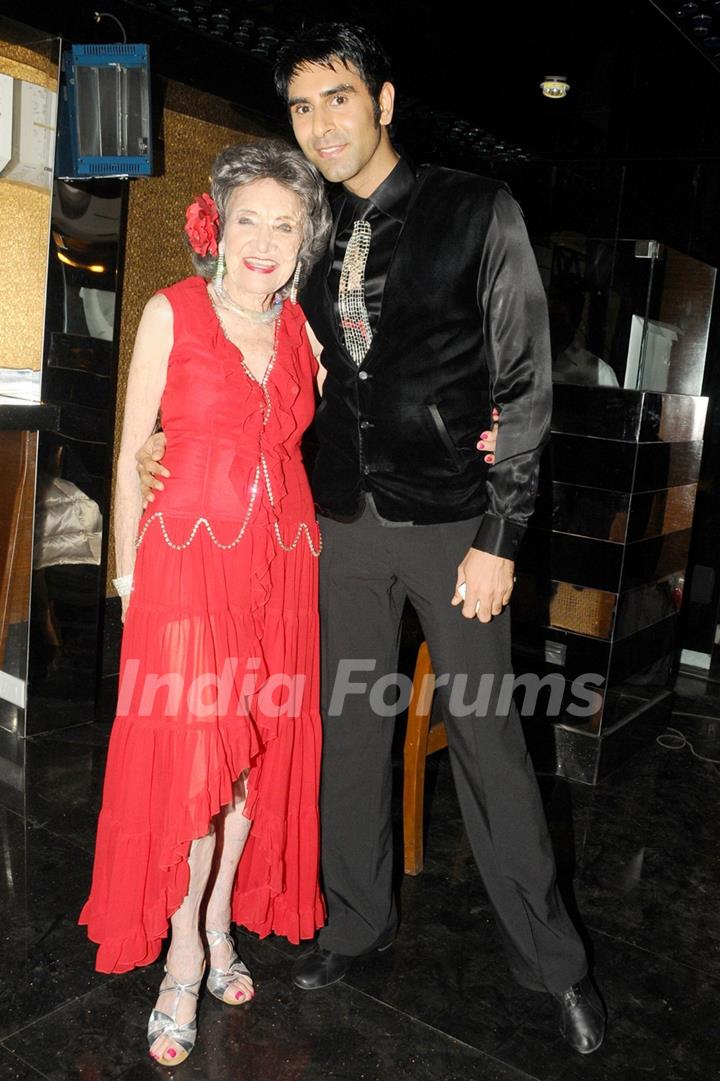 Tao Porchon-Lynch with Sandip Soparkar in show 'Ageless Dance' at Sheesha Lounge in Andheri, Mumbai
