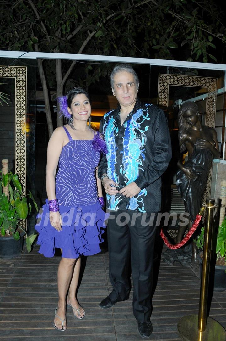 Aditya Raj Kapoor with Renuka Shahane at Sandip Soparkar show 'Ageless Dance' at Sheesha Lounge