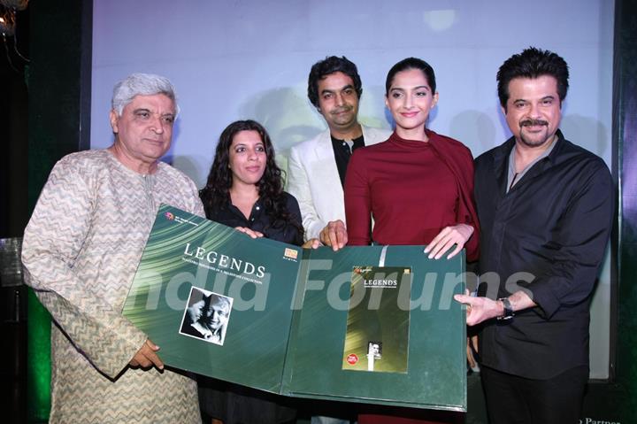 Anil Kapoor, Sonam Kapoor, Javed Akhtar at launch of music album 'LEGENDS - KAIFI AZMI' by Saregama music at Hotel Novotel in Juhu, Mumbai