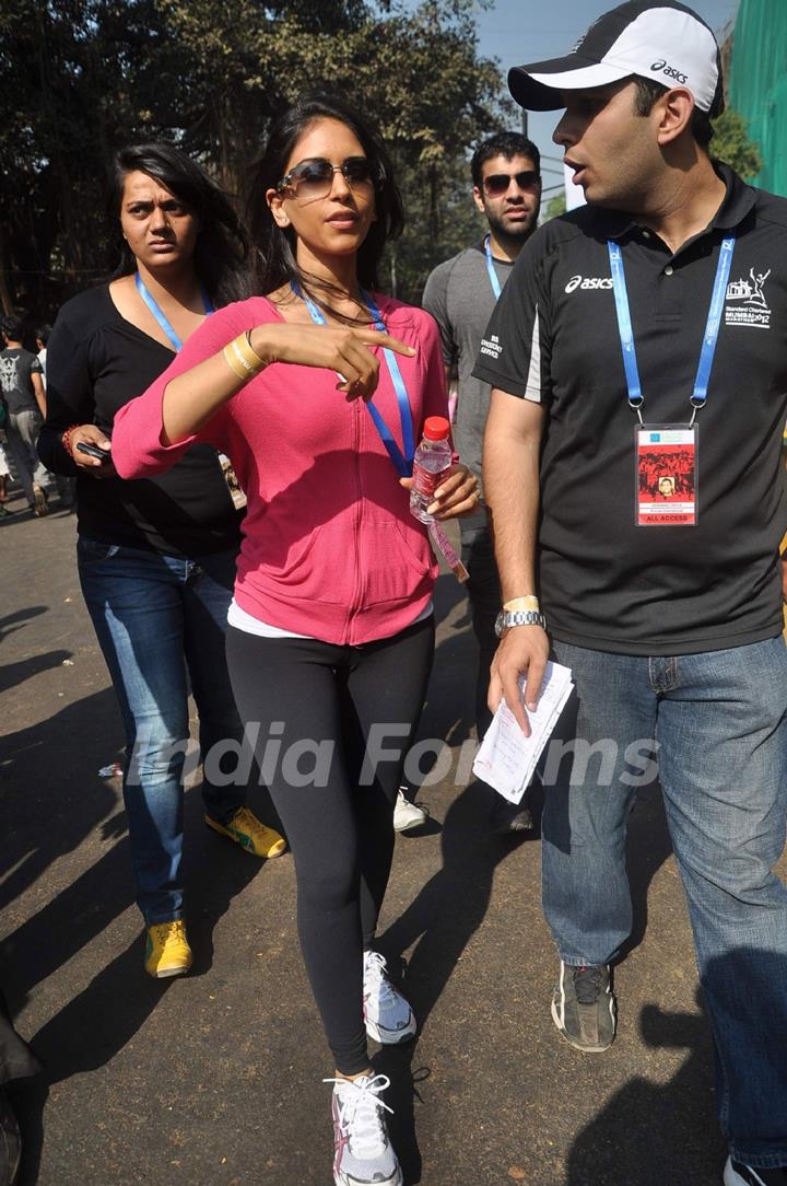 Priya Marwah attends Standard Chartered Mumbai Marathon 2012 in Mumbai